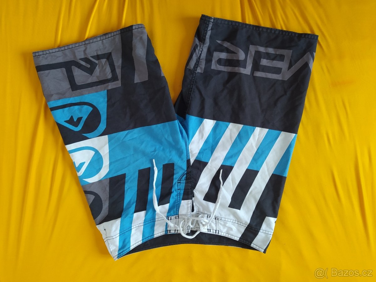 Skate oblečení - Quiksilver, DC Shoes, Funstorm, Nugget - 2