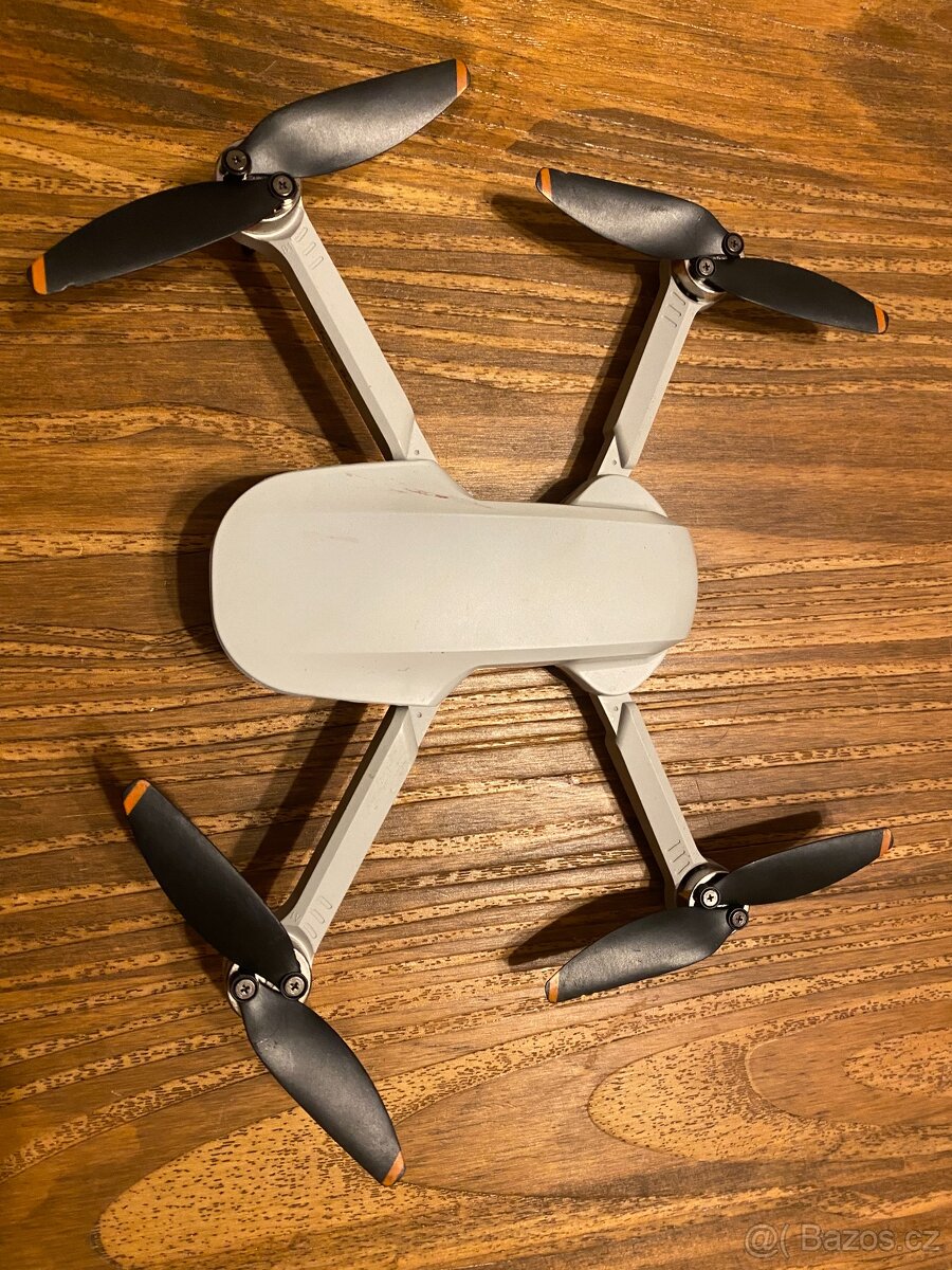 Prodám nový dron Micro B6 s kamerou - 2