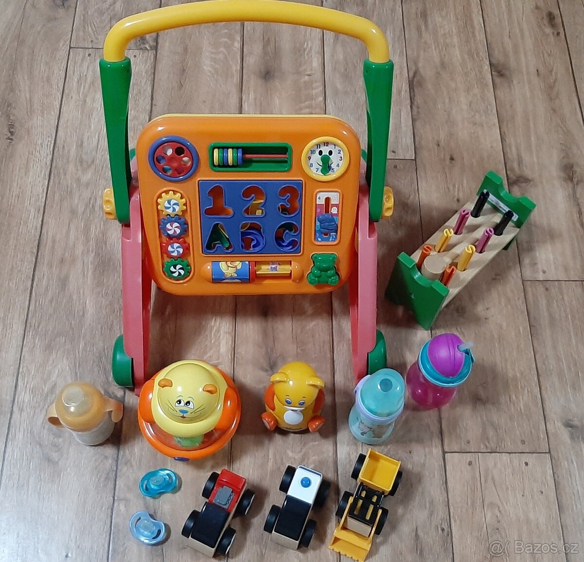 MIX věcí - ve více fotografiích, podívejte se na vše - 2