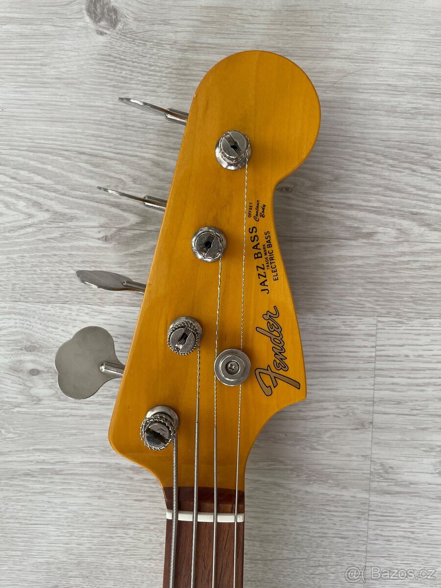 Baskytara Fender JazzBass replika 1962 - 2
