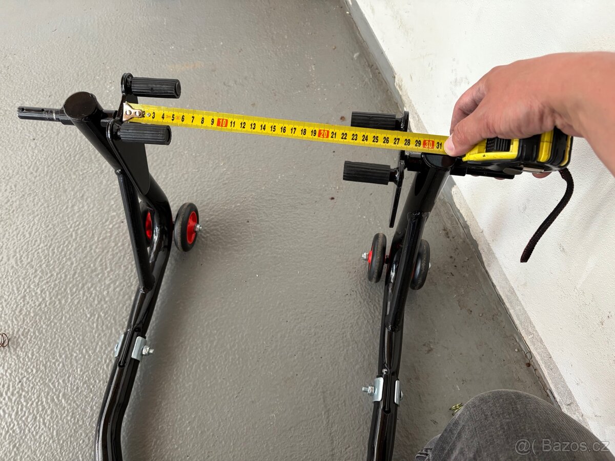 Stojan na motorku - 2