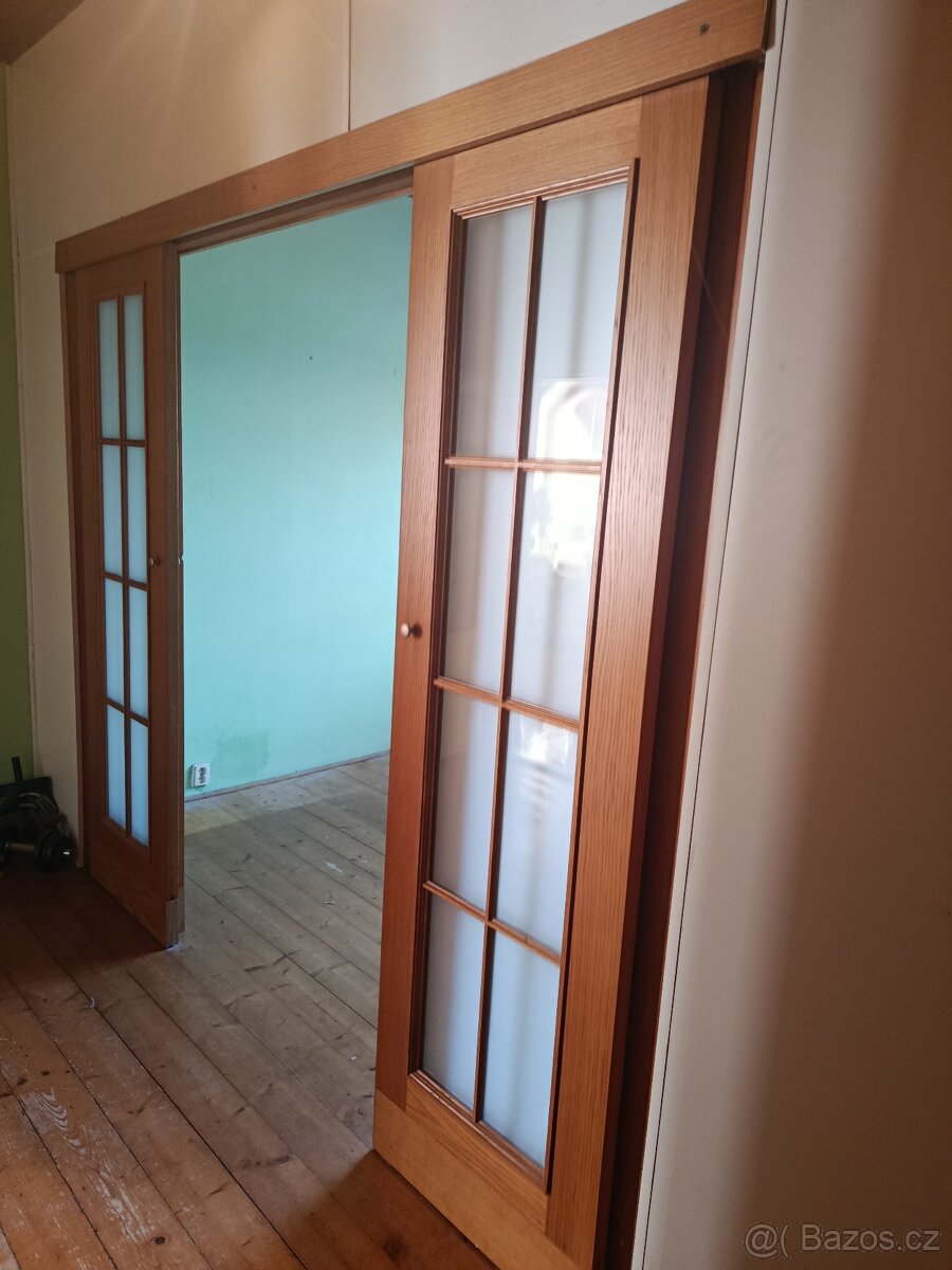 Posuvné interiérové dveře prosklené - 2