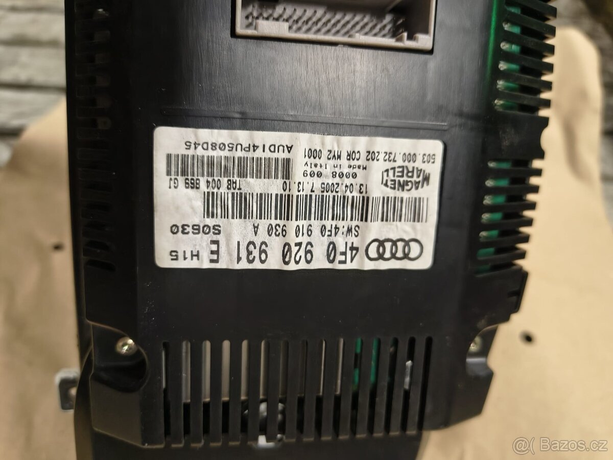 AUDI A6 4F - BUDÍKY - 2