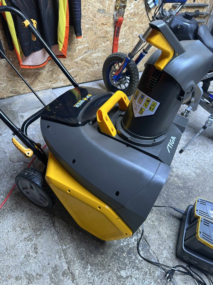 Sněhová fréza AKU - 2