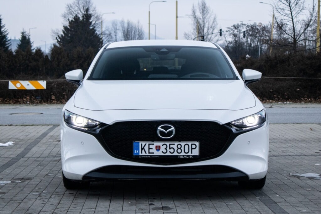 Mazda 3 90kW (2020). - 2