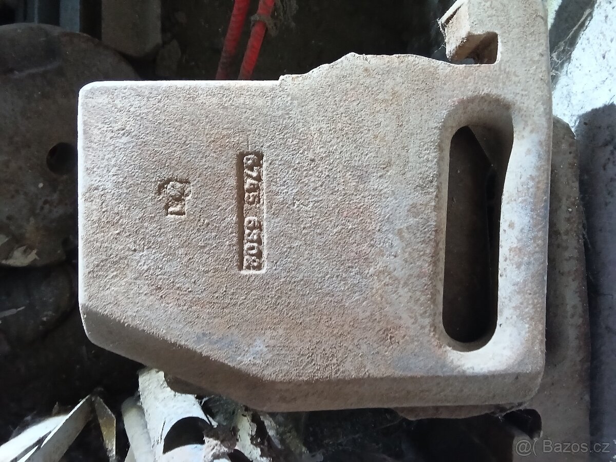 Prodám závaží na předek traktoru - 2