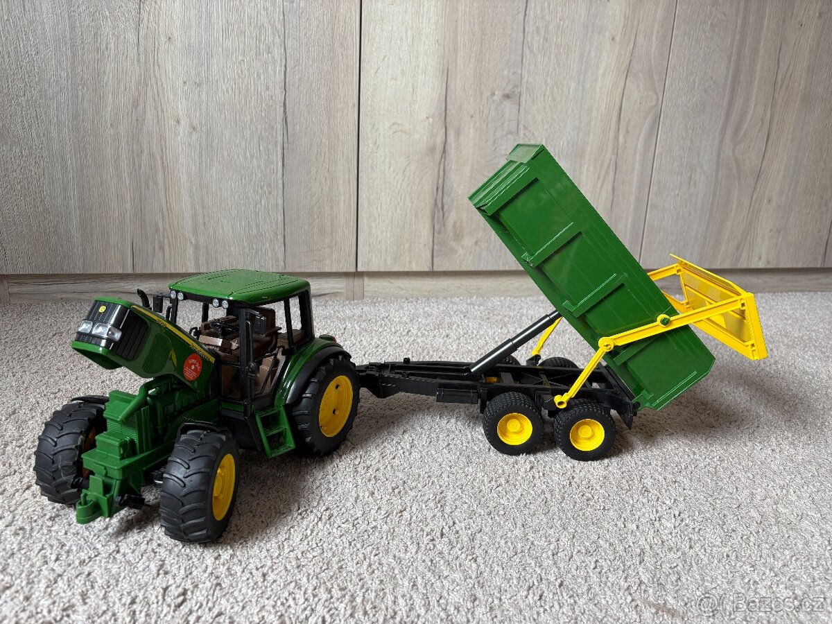 Traktor John Deere + sklápěcí vůz - 2
