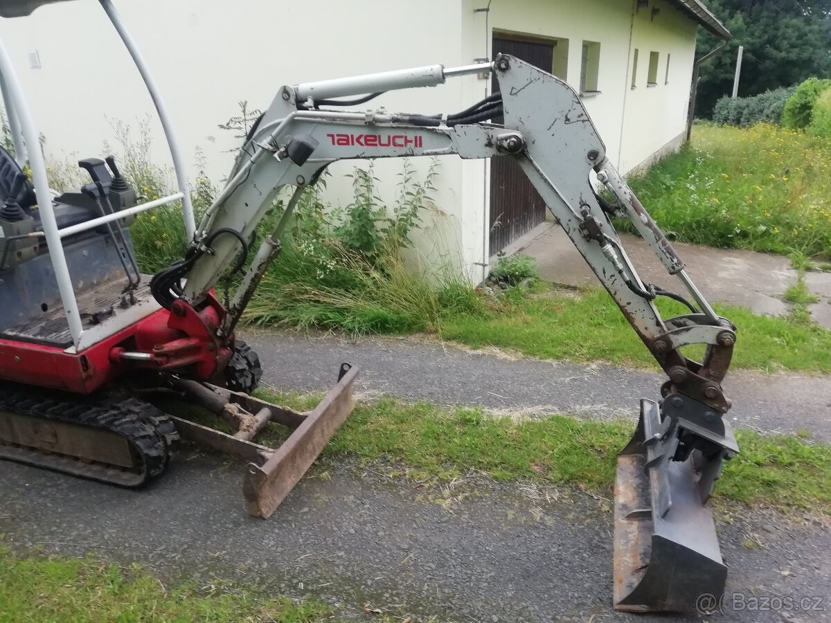 Minibagr Takeuchi TB 014, - 2
