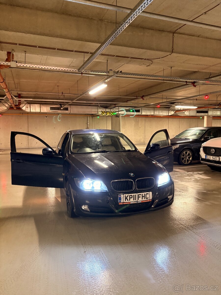 BMW 318D Exclusive Edition - 2