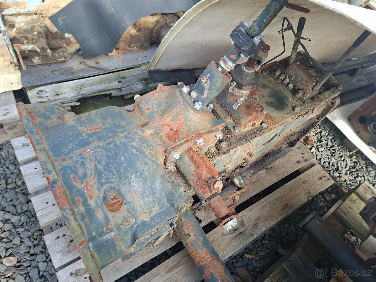 Zetor uřI převodovka - 2