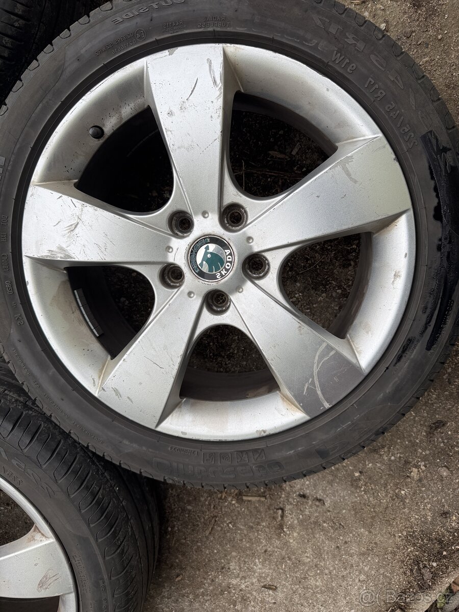 SLEVA Original Alu 225/45 R17 letní - 2