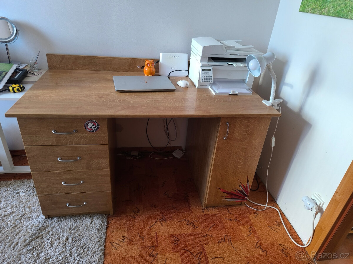 kancelářský - PC stůl - 2