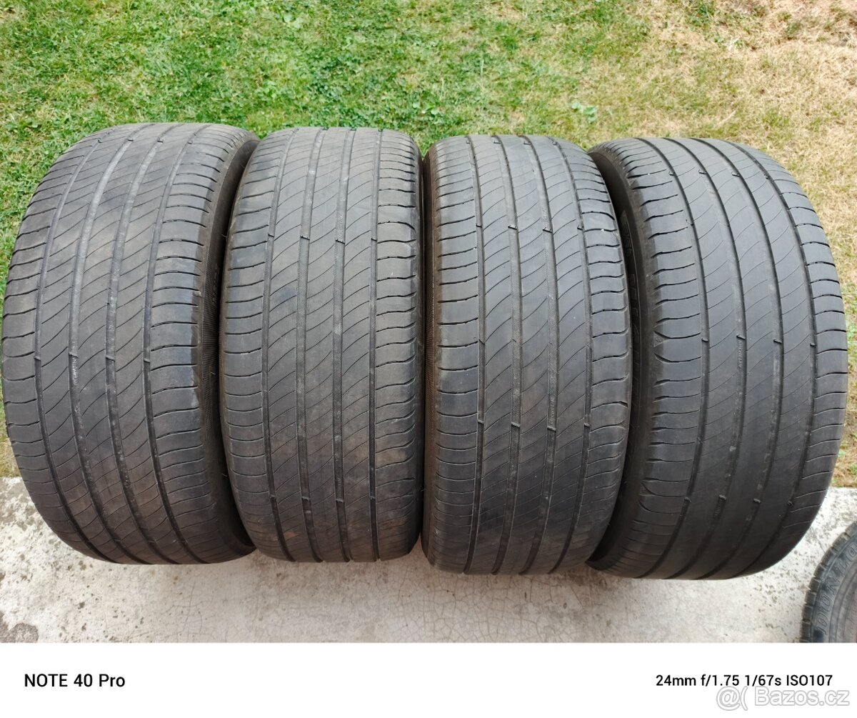 Pneu Michelin 235/50/19 letní - 2