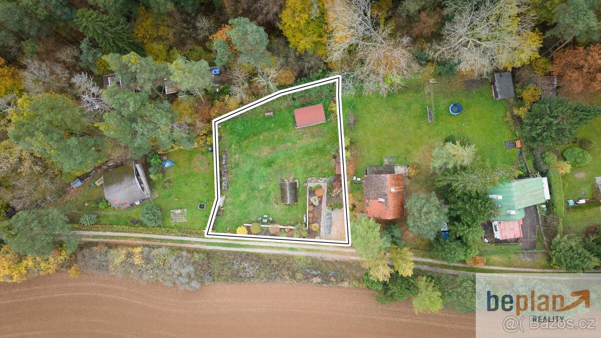 Prodej zahrady ve vyhledávané lokalitě Chyňava - 2