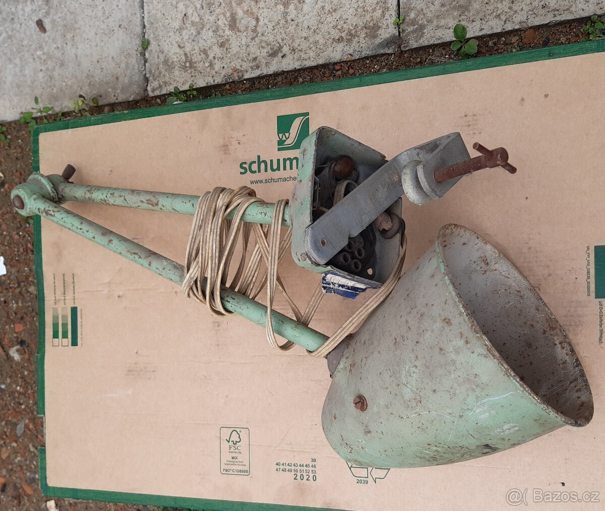 Průmyslová stará lampa - industriální, kloubová - 2