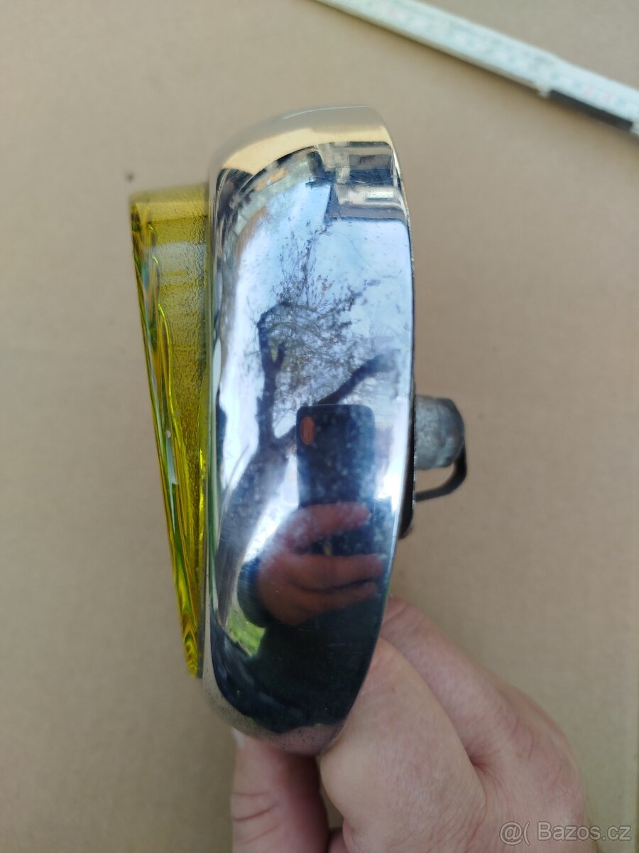 Přídavné světlo ČSSR asi škoda 706 Octavia Felicia Spartak - 2