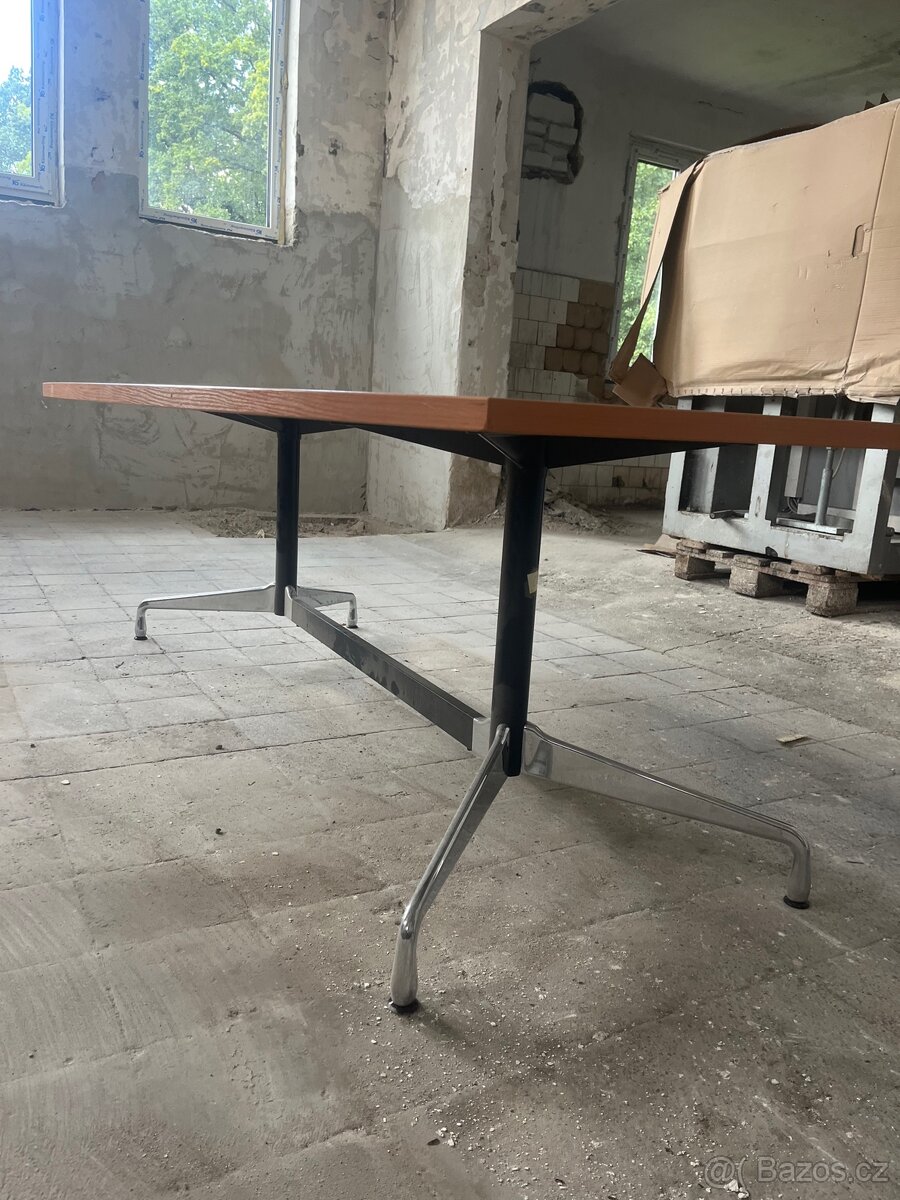 Kancelářský stůl - 2
