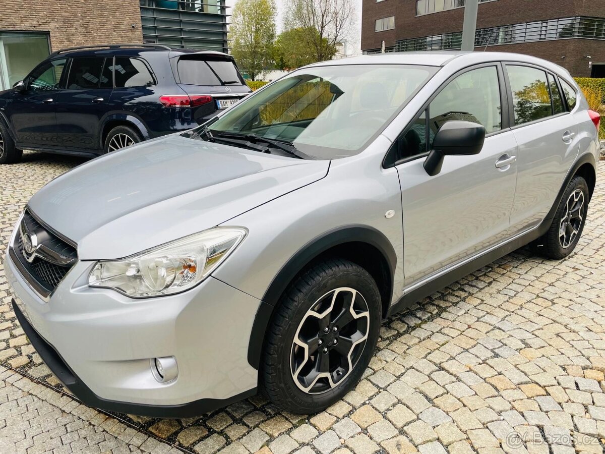 Subaru XV 2.0i 4x4 110KW AUTOMAT SENZORY VÝHŘEV SERVISKA - 2