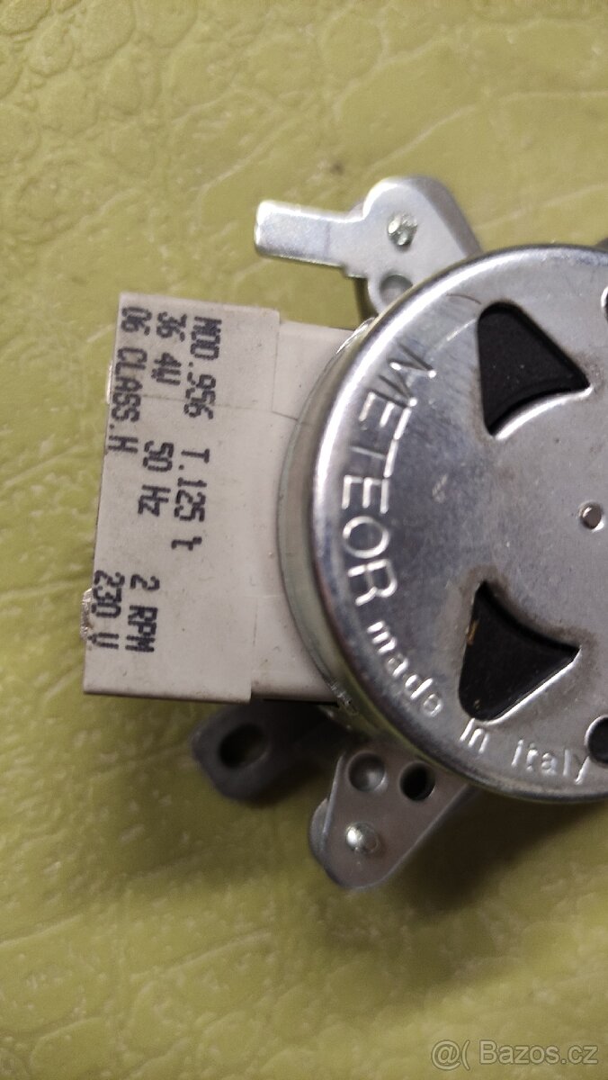 Whirlpool akz 669, elektronická blokace dveří - 2