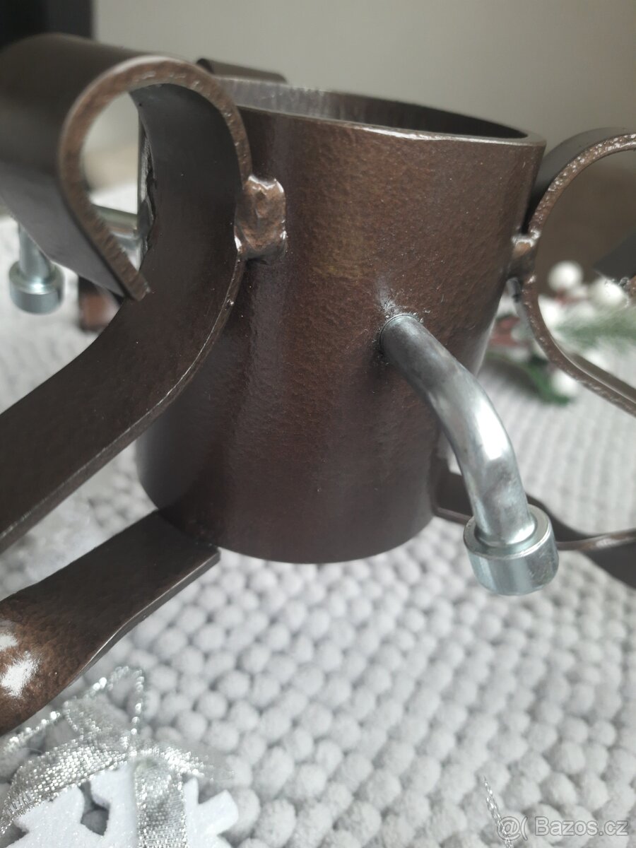 Stojanek pod stromeček - 2