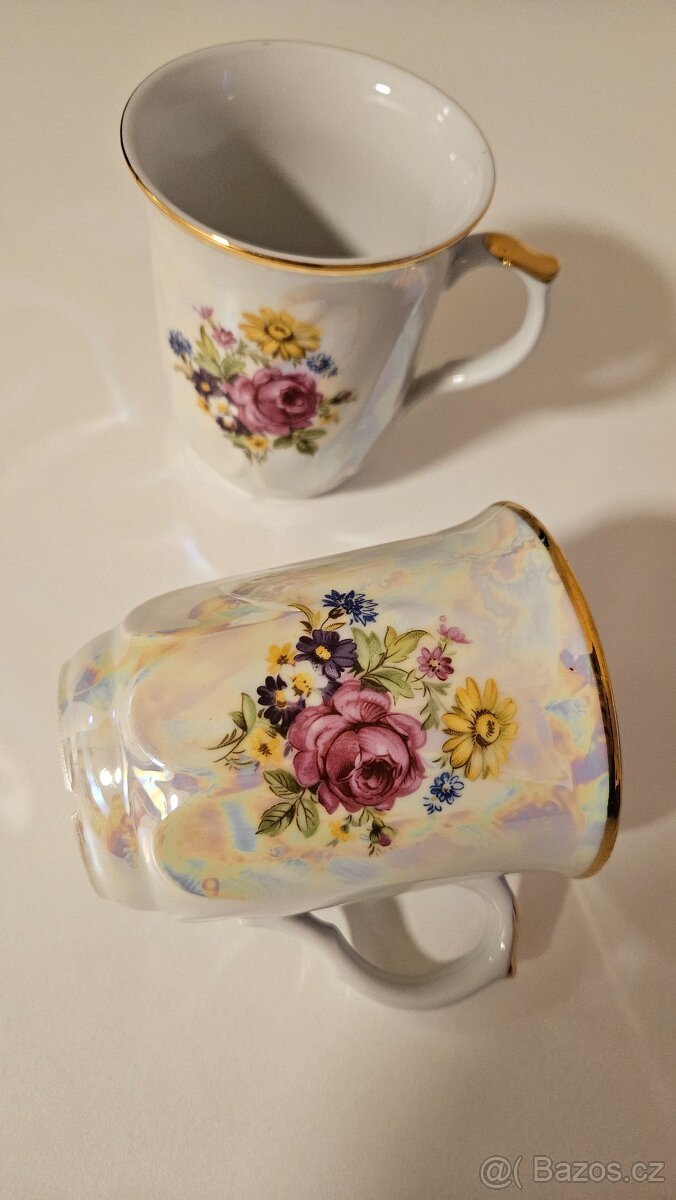 Dva porcelánové hrnky - 2