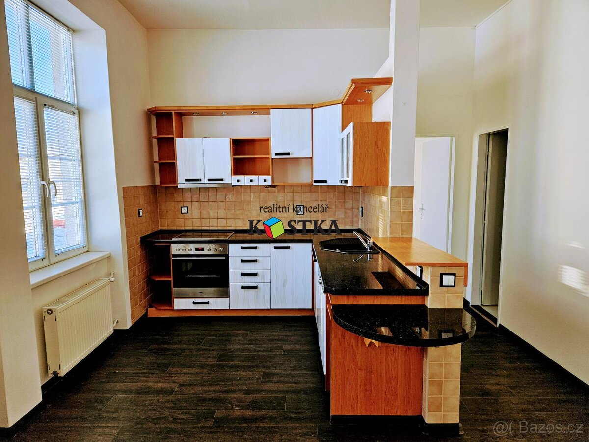 bytový dům a obchodní prostory Nový Jičín - 2