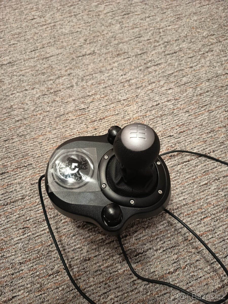 Prodám řadicí páku k G29 volantu - 2