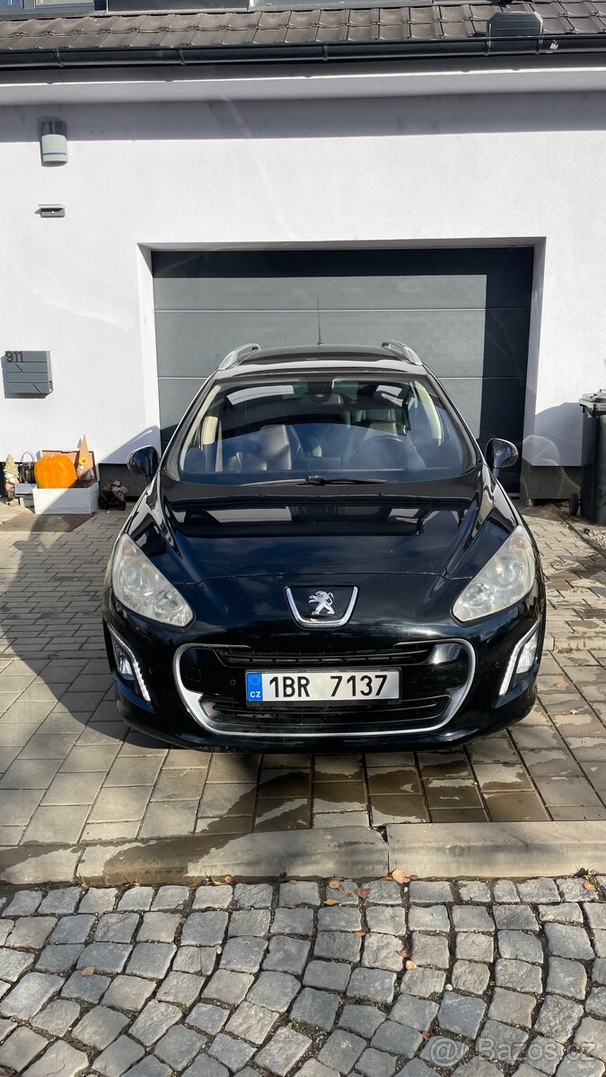 Peugeot 308 SW, 1.6 HDI, 7 míst, top výbava - 2
