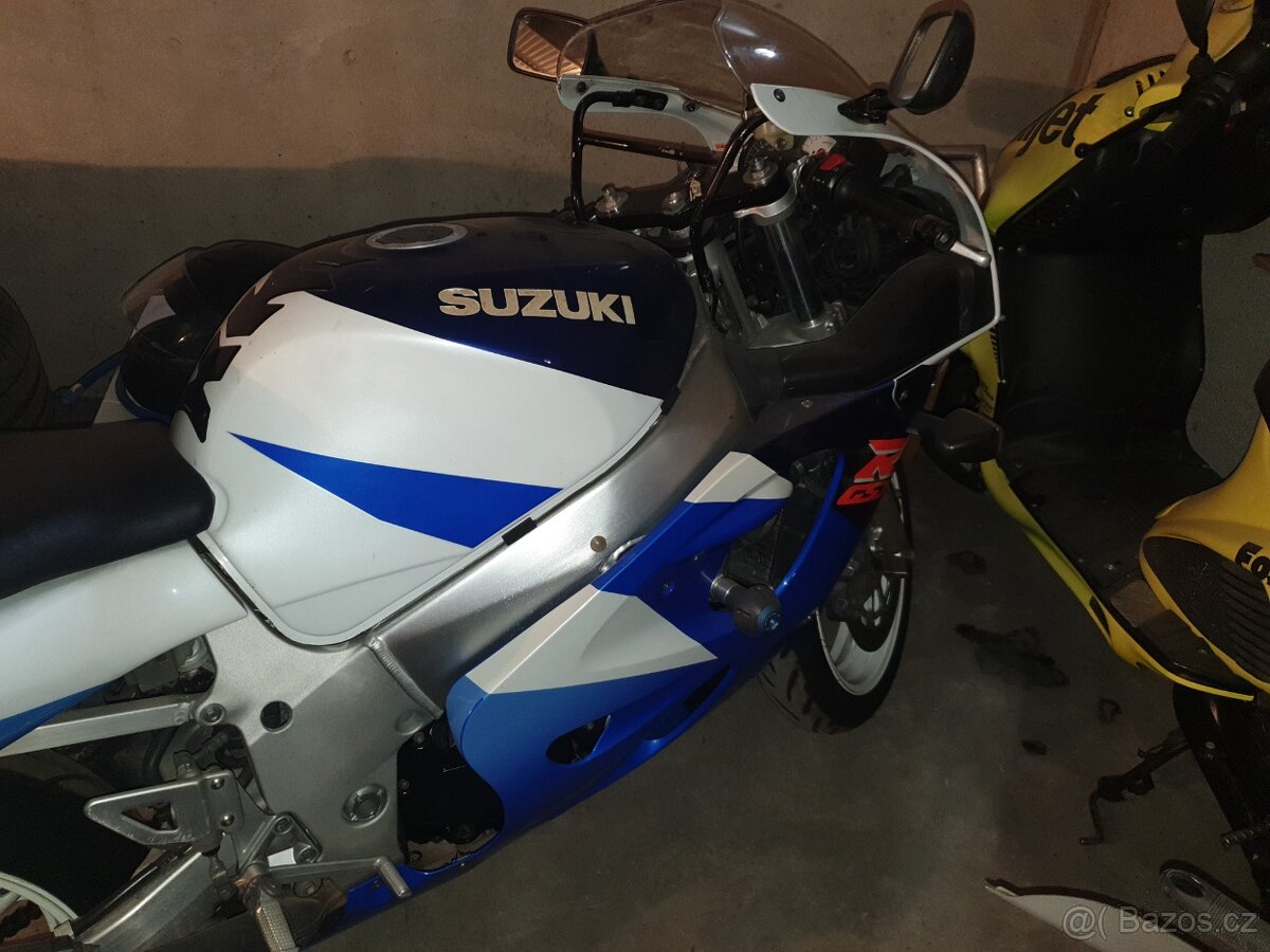Suzuki GSXR 600 SRAD - 2