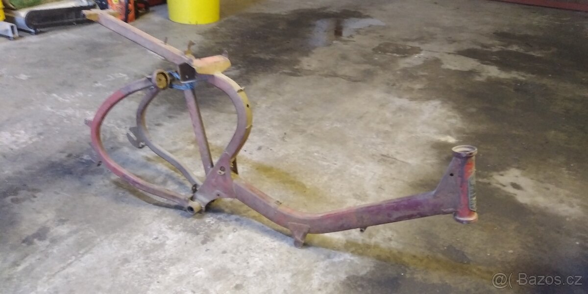 Přebytek dílů na Jawa pionýr a pařez - 2