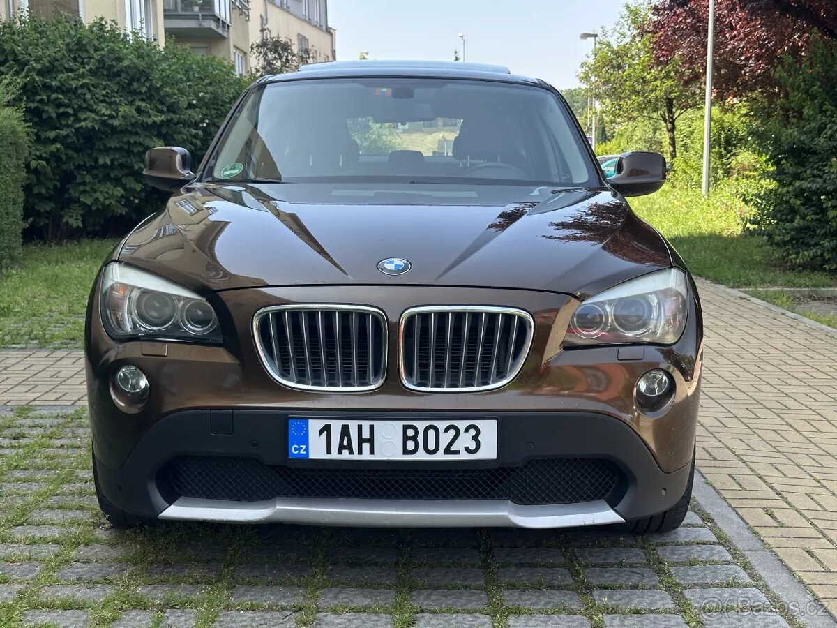 BMW X1 E84 23d 150kW Bi-Xenony/Panorama/4x4 xDrive/Navigace - 2