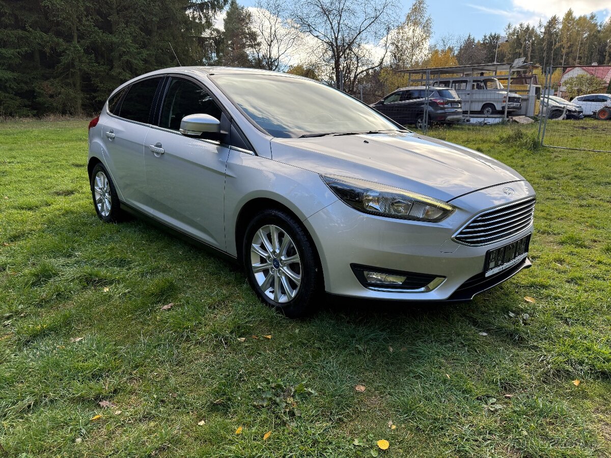 2017 Ford Focus TITANIUM po rozvodech - 2