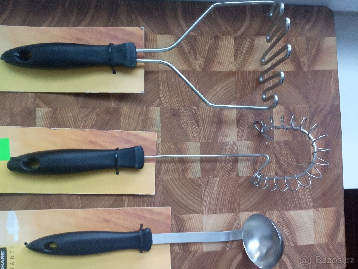 FISCARS - kuchyňské náčiní - 2