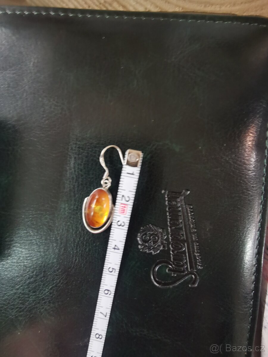 Stříbrný set s jantarem. - 2