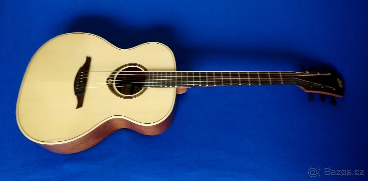 Predam gitaru LAG Tramontane T88A - 2