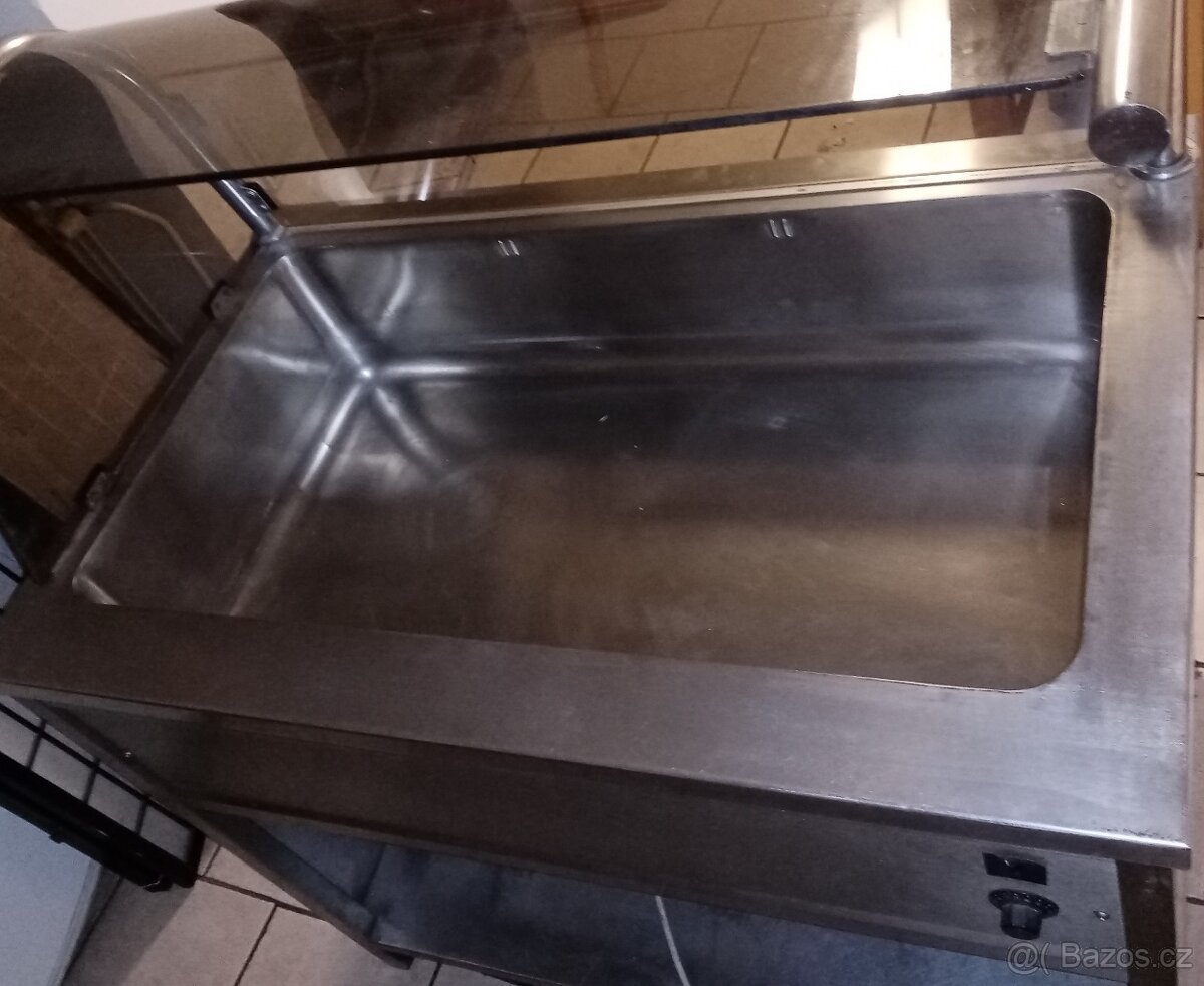Ohřevná výdejní vana. - 2