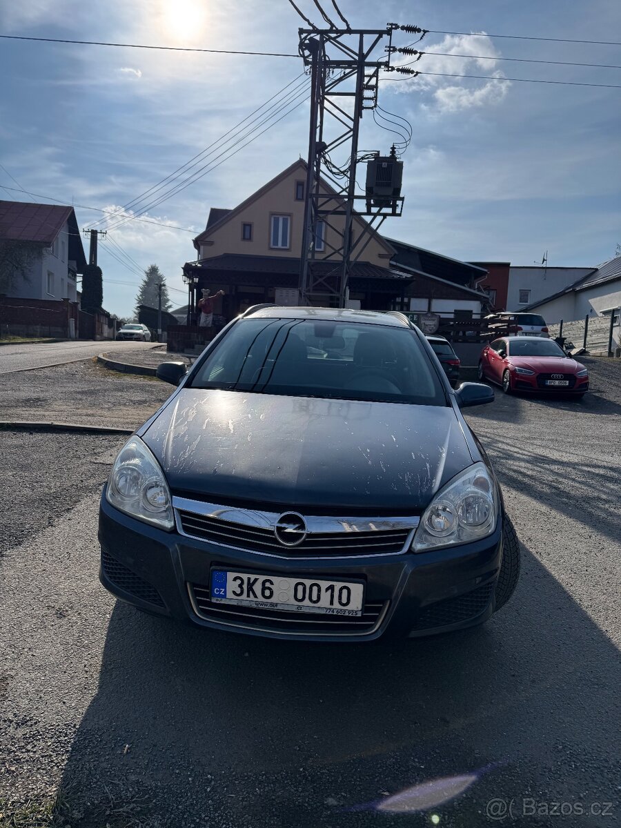 Opel Astra H caravan kombi - 2
