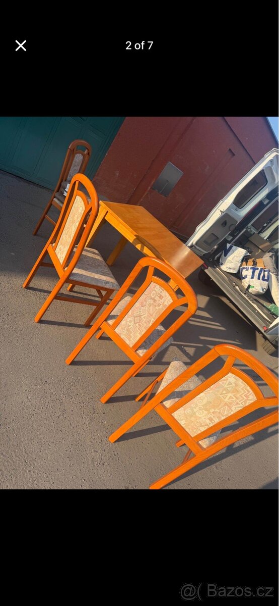 Jídelní stůl + 4 židle - 2