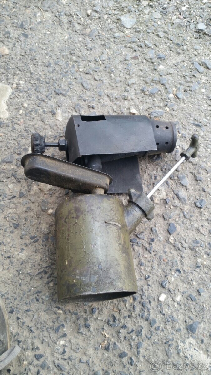 Petrolejová, naftová lampa - 2