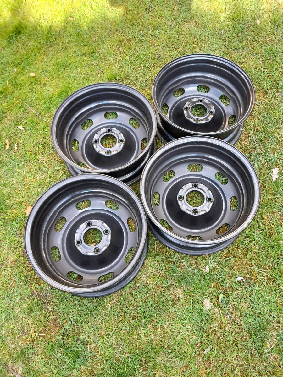 Sada ocelových disků 15" Peugeot,Citroen. - 2