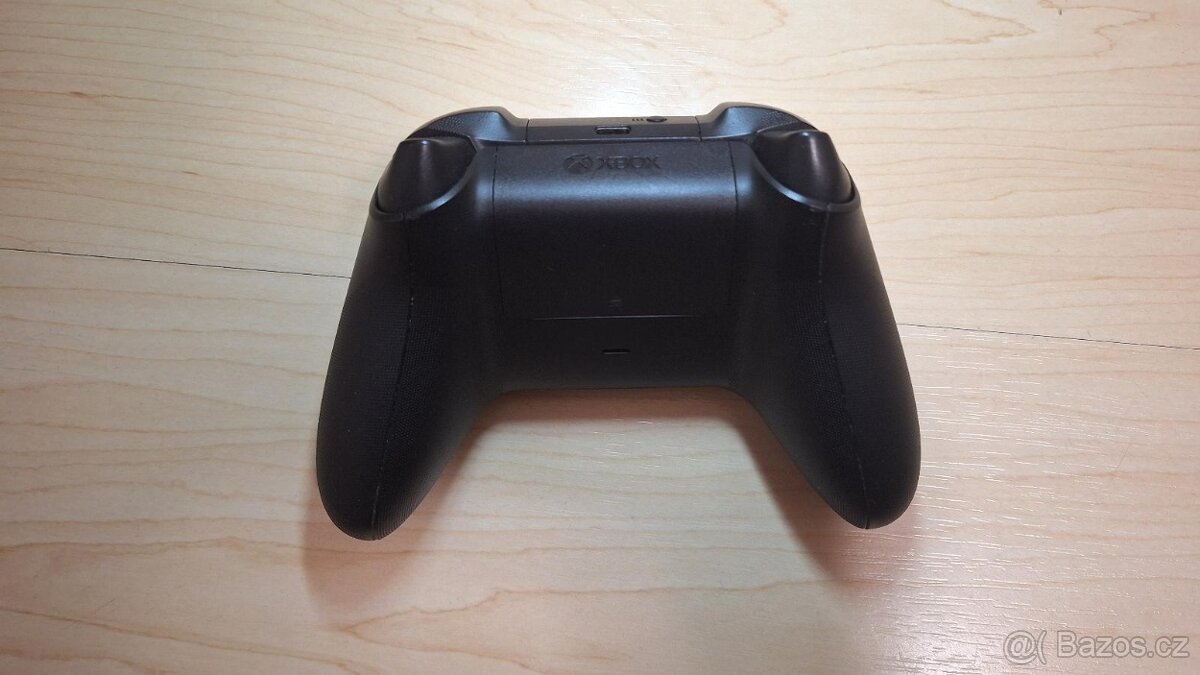Ovladač XBOX Series / One - 2