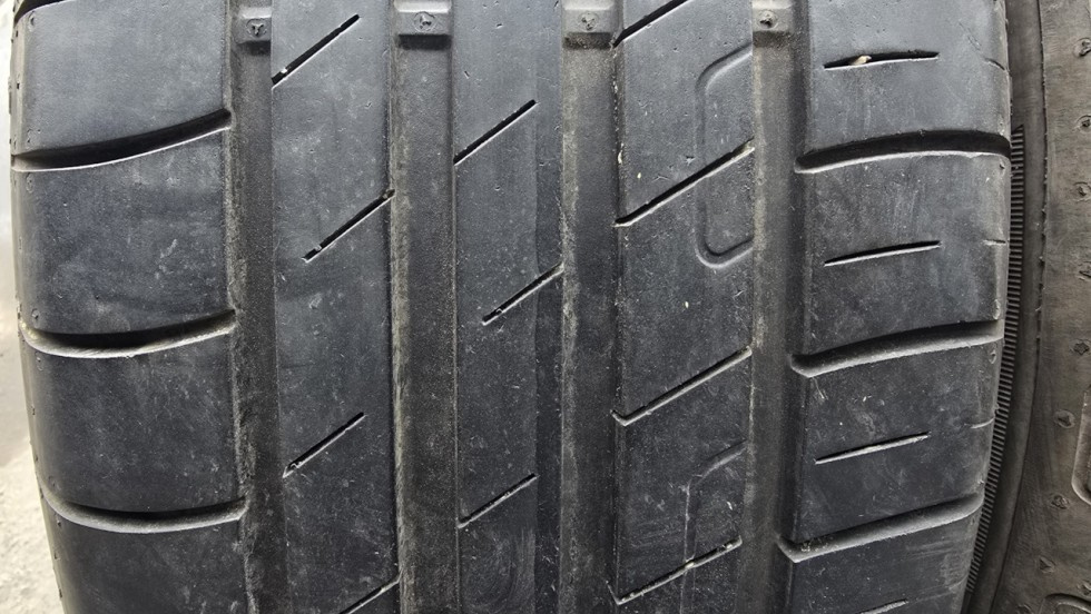 Letní pneu 225/55/17 Good Year - 2