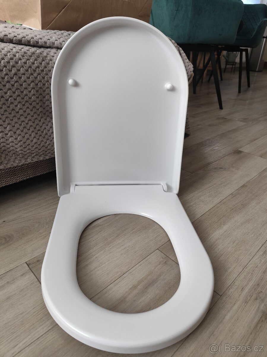 Zcela nové WC prkénko - 2