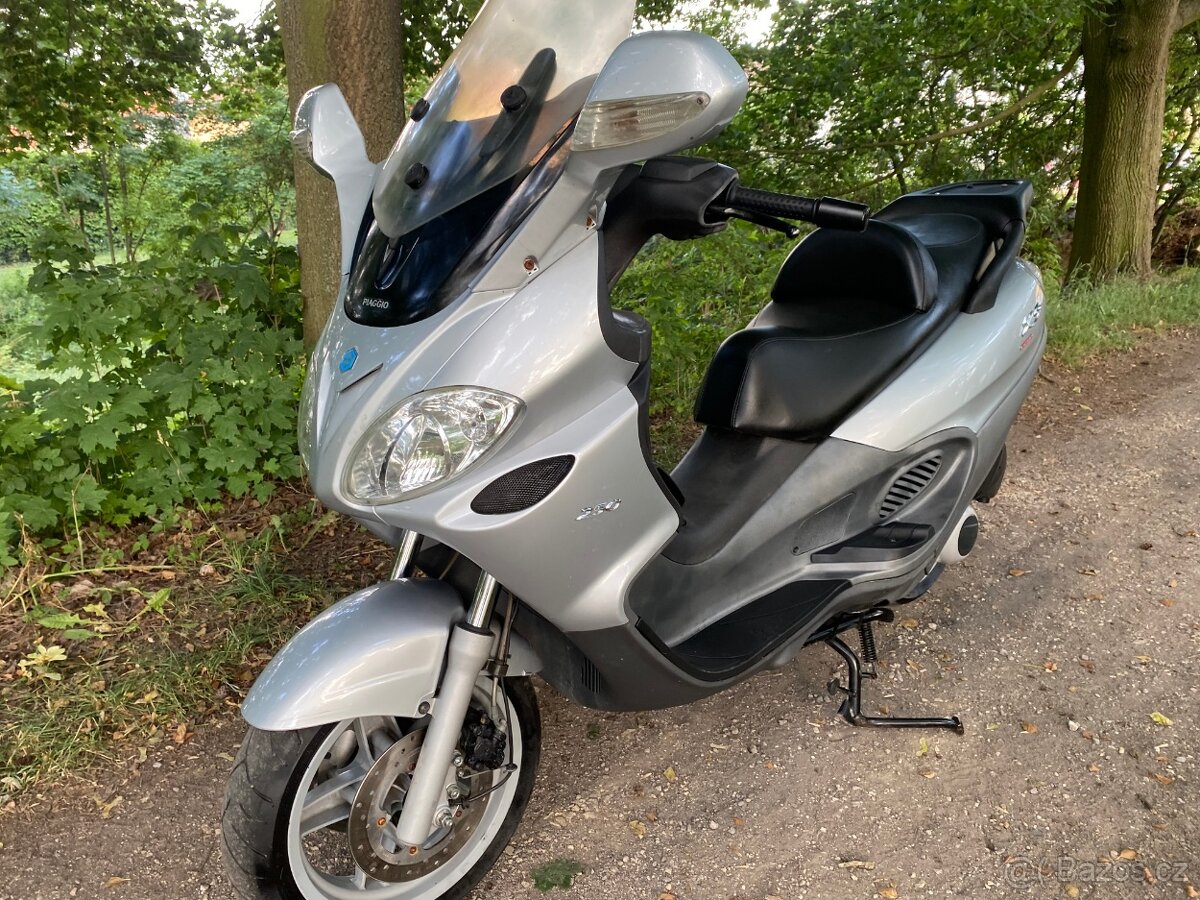 Piaggio X9 evo - 2