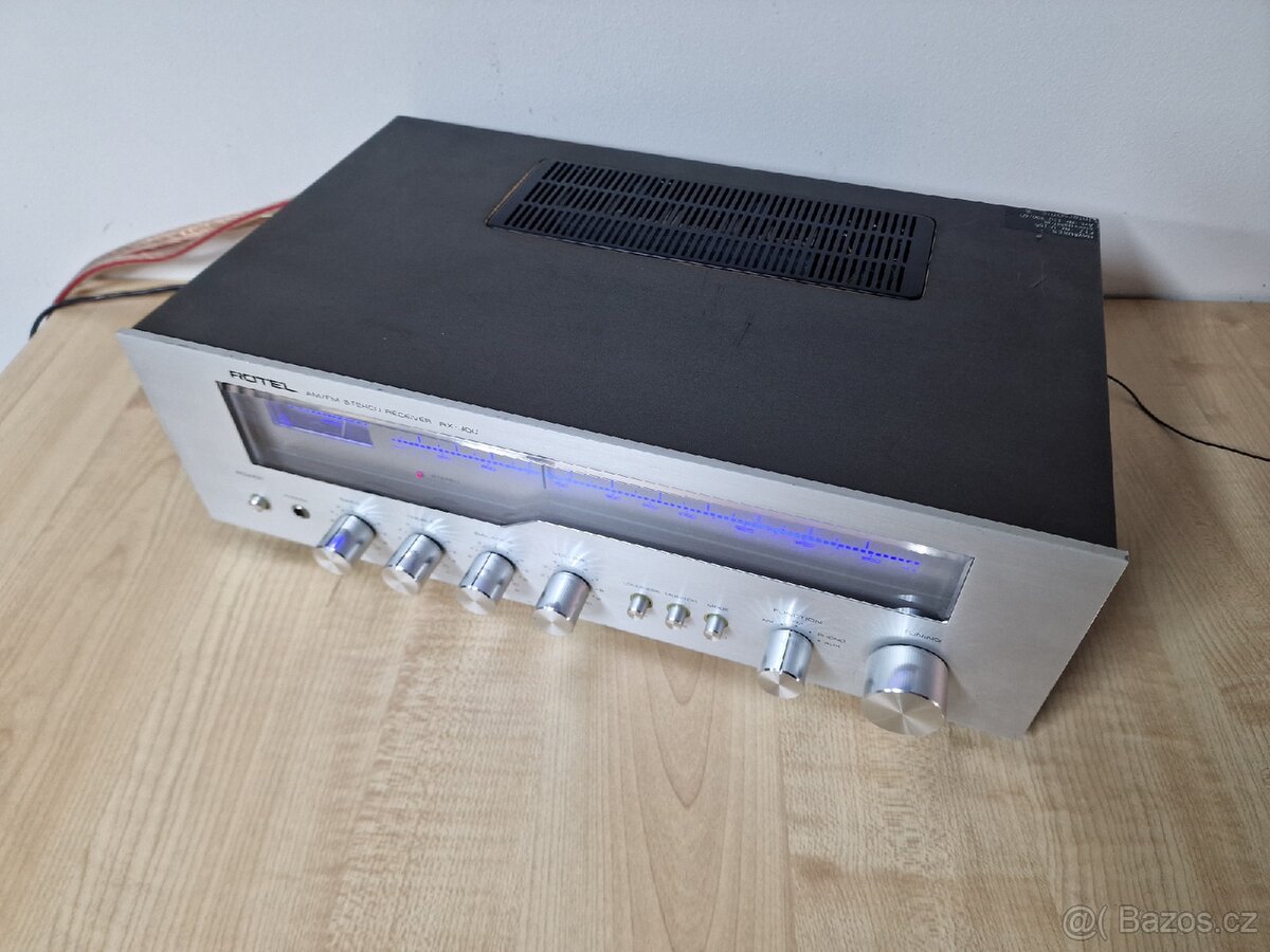 Vintage receiver Rotel RX-300 - 2