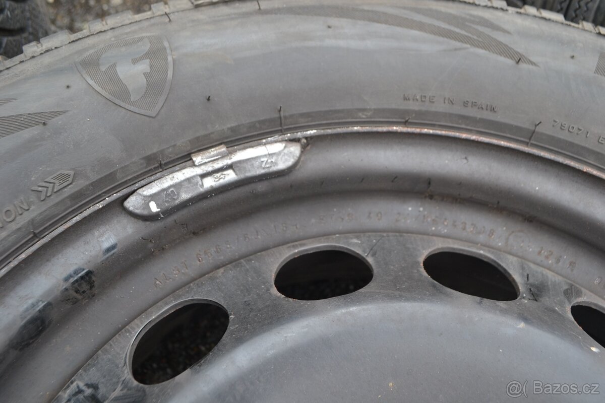 Š.Karoq, S.Ateca – Zánovní zimní komplet 215/60R16 Firestone - 2