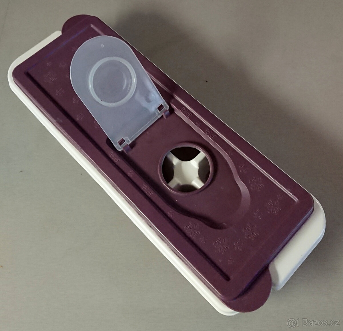 Formy na led s víčkem (na příkrmy) - 2