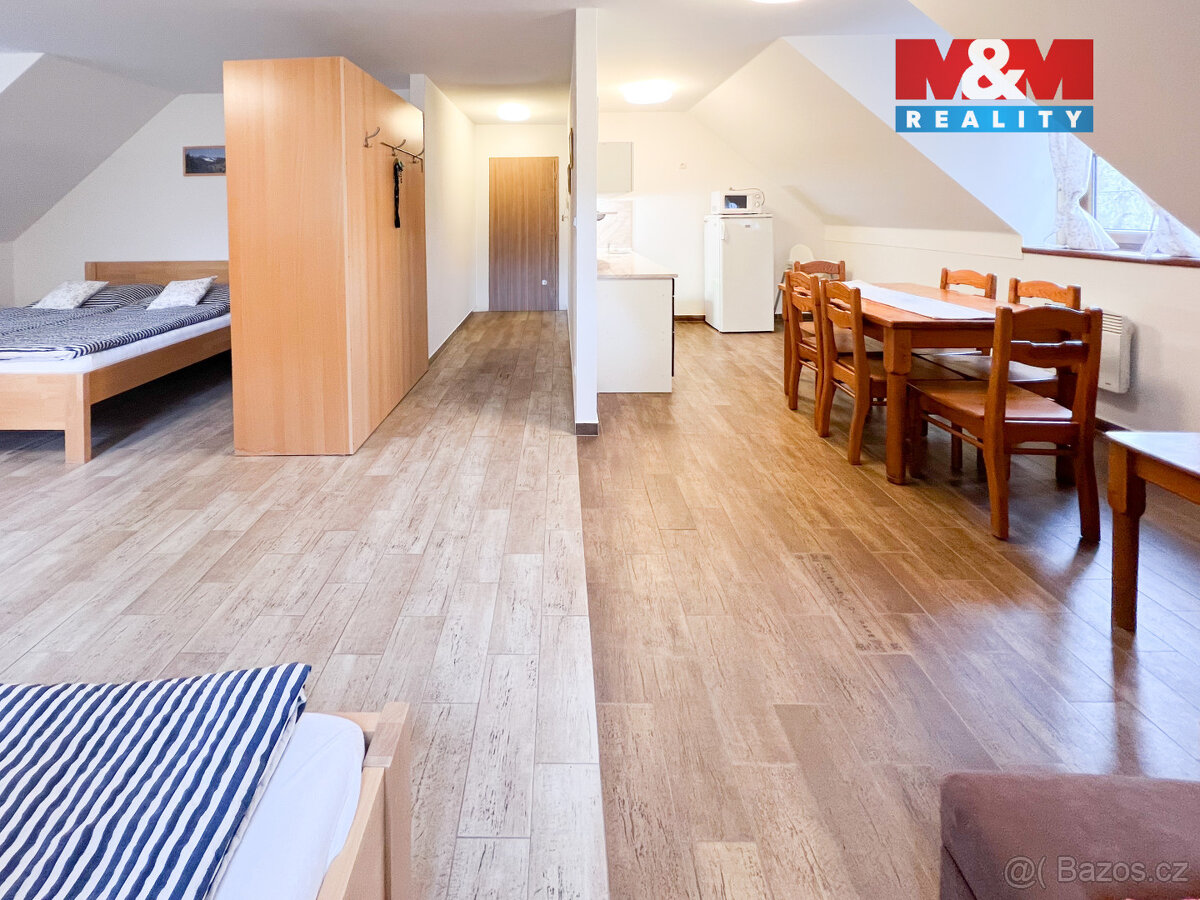 Prodej rodinného domu, 254 m², Stožec - 2