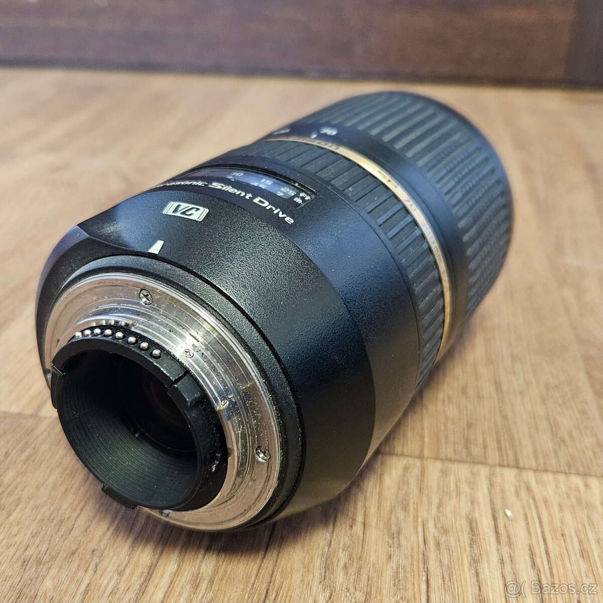 Nikon D5100 + Nikkor 50 mm f/1.8 G + Tamron 70–300 mm VC USD - 2