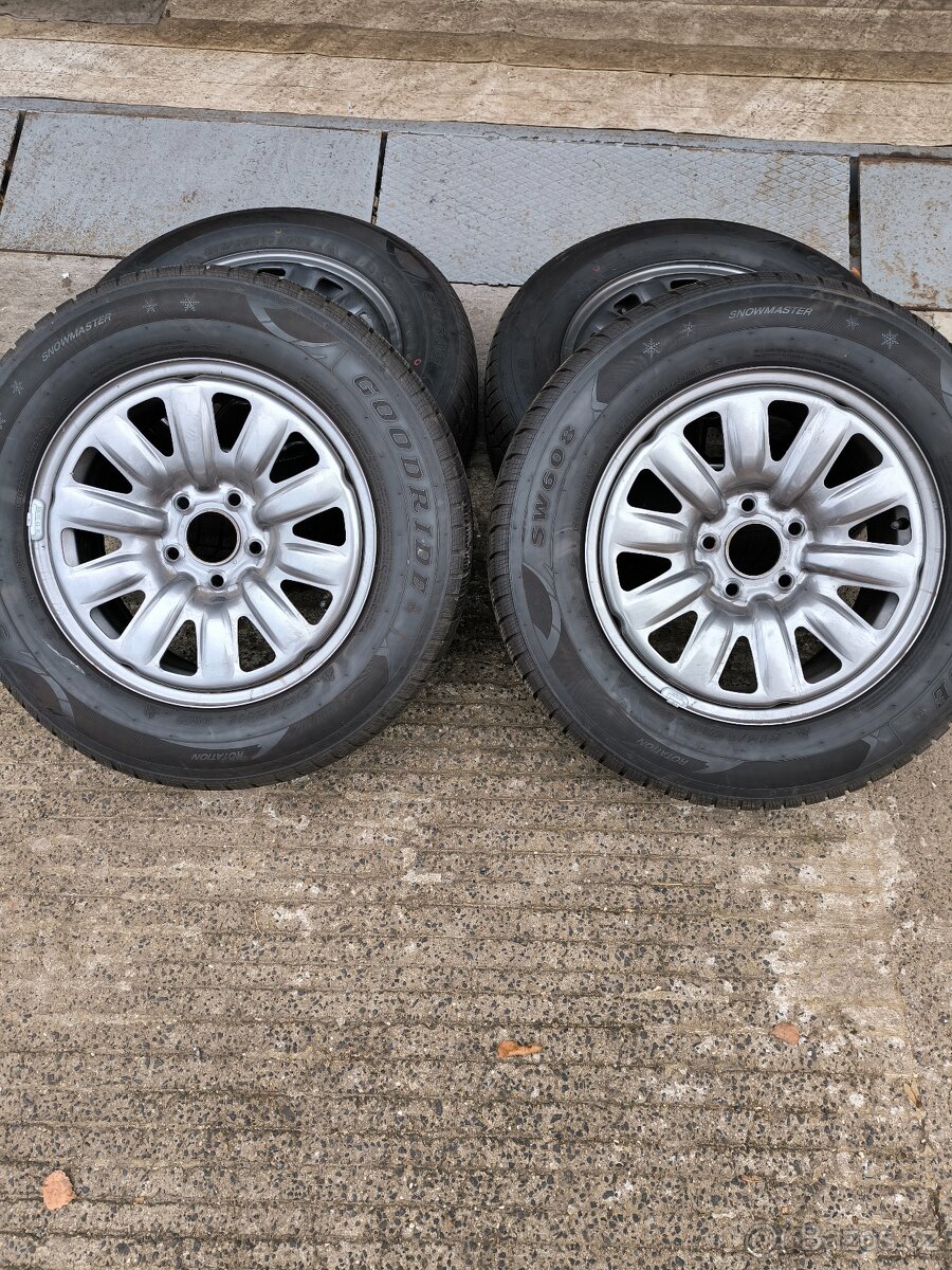 Plechová sada 5x114,3 R16 Duster, Nissan - 2